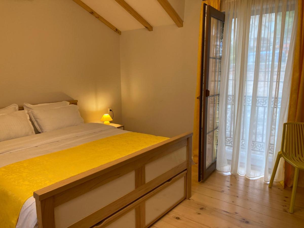 Borjomi Yellow Hotel Exterior photo