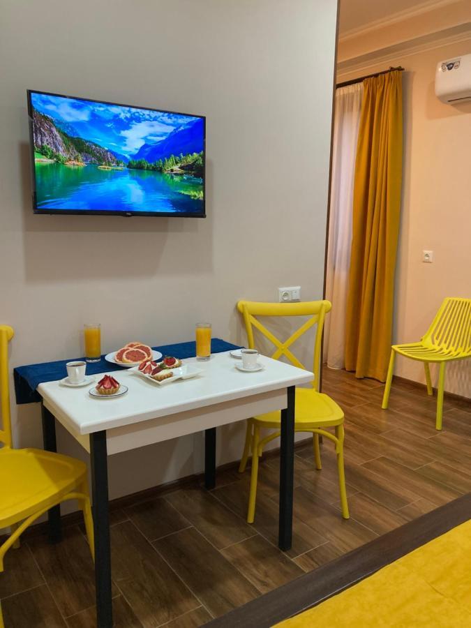 Borjomi Yellow Hotel Exterior photo
