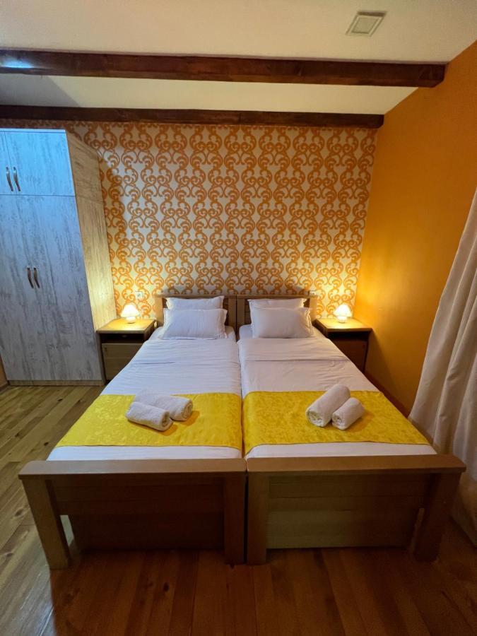 Borjomi Yellow Hotel Exterior photo