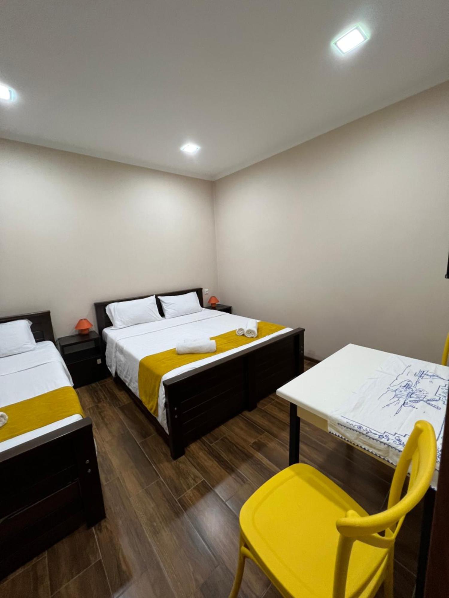 Borjomi Yellow Hotel Exterior photo